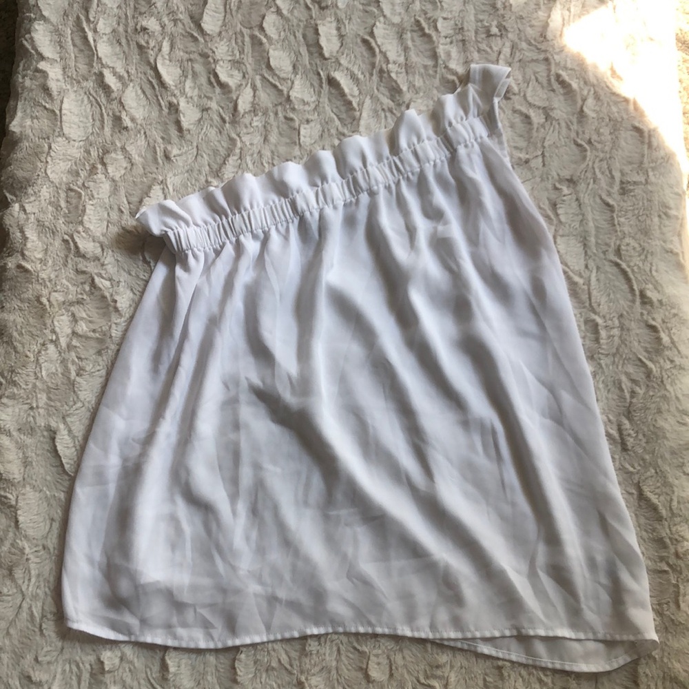 Belle Sky White One-Shoulder Top